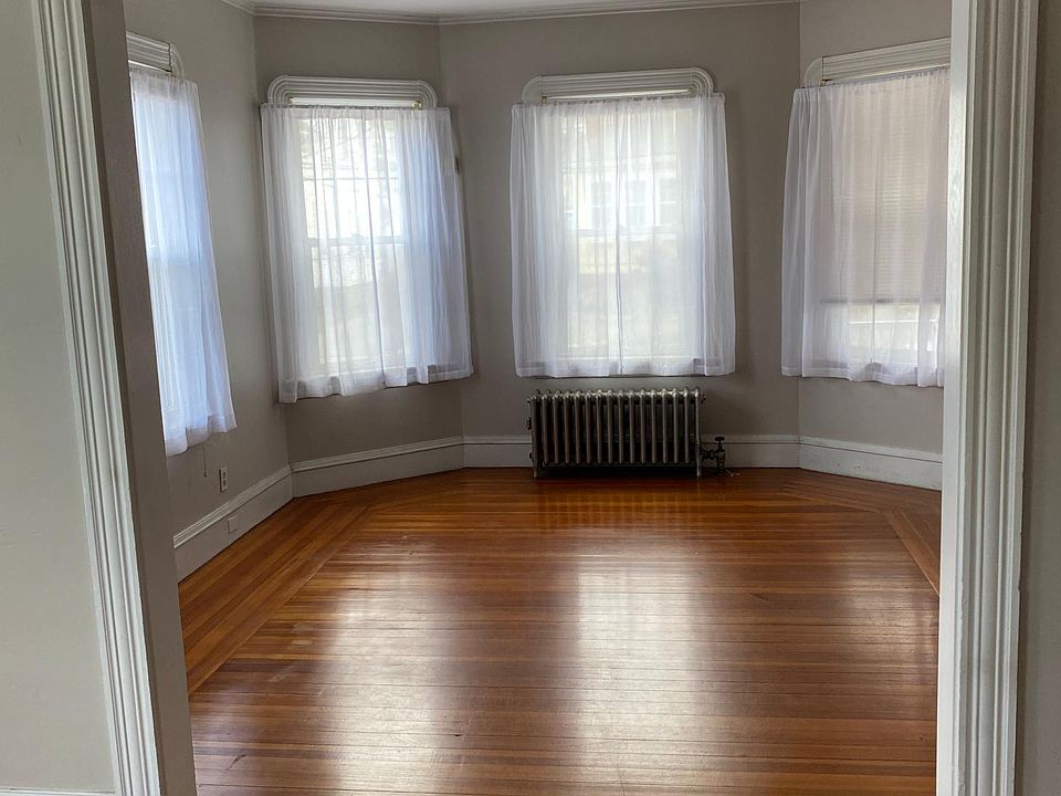 1st image of 56 Burlington St #56