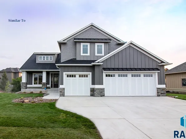 8909 E Palametto Cir, Sioux Falls, SD 57110