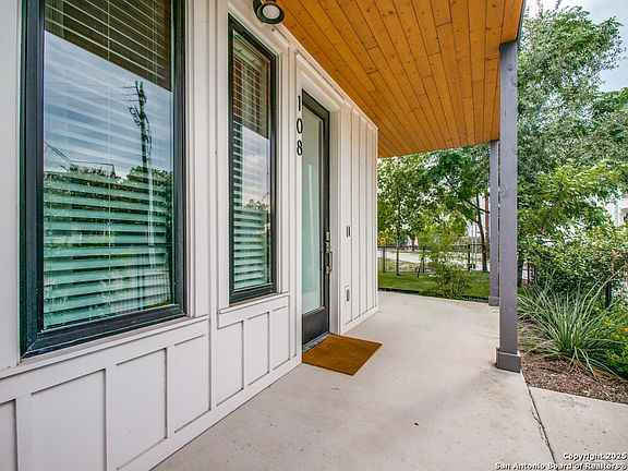 3rd image of 1226 S PRESA ST #108