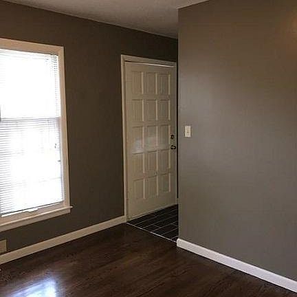 4th image of 9206 Marsh Ave