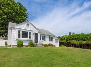 68 Burnett St, Johnston, RI 02919