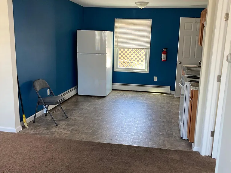 402 Carlisa Dr — Photo 5