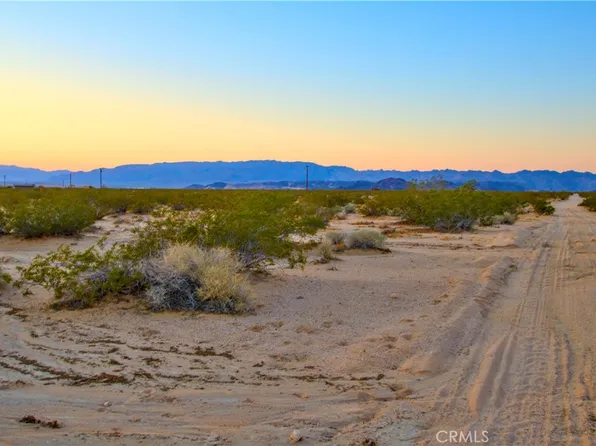 1475 Windsong Ave, Joshua Tree, CA 92252