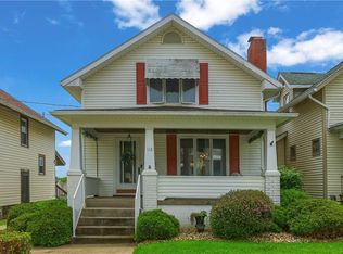 113 Orchard Ave, Ellwood City, PA 16117