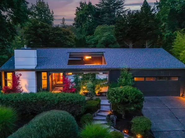 3753 SW Lyle Ct, Portland, OR 97221