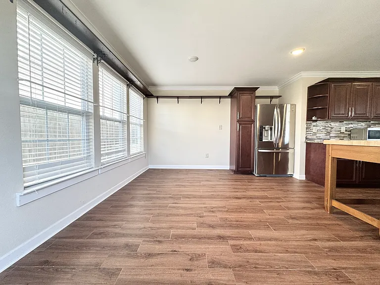 5544 Hammermill Dr — Photo 10