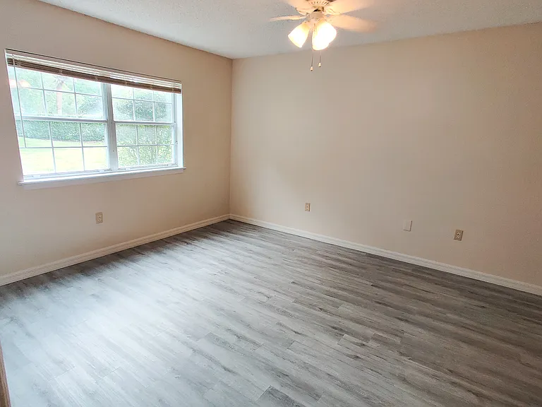 8105 Olympia Ct — Photo 9