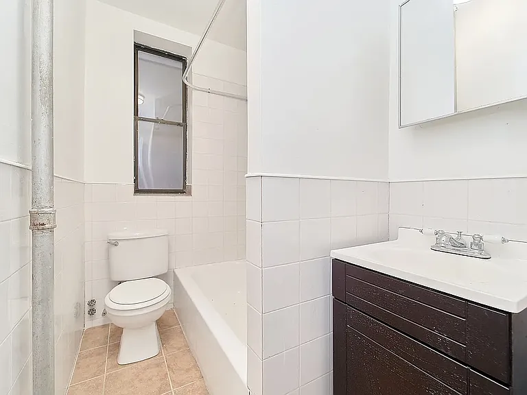 945 Saint Nicholas Ave #3A — Photo 10