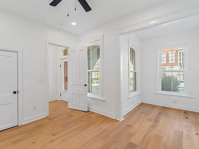 513 N Central St #1 — Photo 7