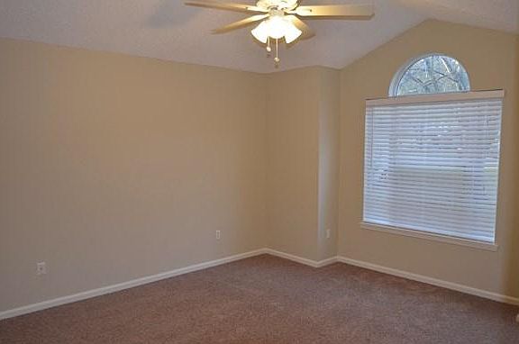 5th image of 10488 Otter Creek Dr
