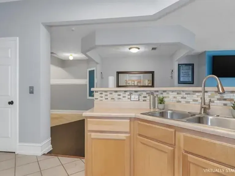 304 Clearsprings Dr — Photo 16
