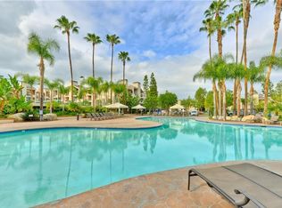 5530 Owensmouth Ave APT 214, Woodland Hills, CA 91367