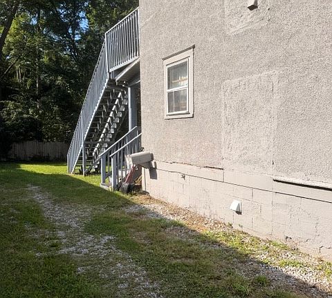 3rd image of 1024 Chandler Ave
