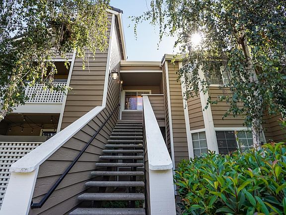 5th image of 5910 Bridgeport Lake Way