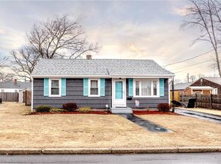 18 Cala Dr, Pawtucket, RI 02861