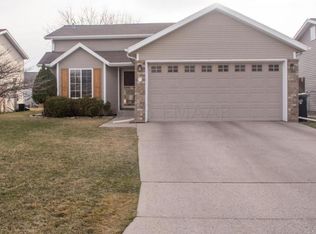 752 48th St S, Fargo, ND 58103