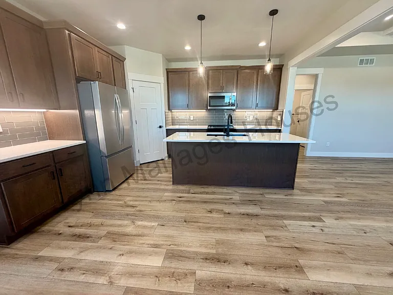 4000 Arrowhead Trl — Photo 17