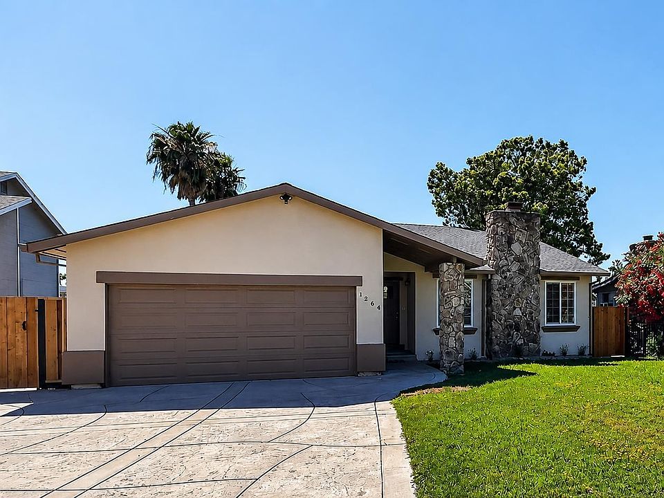 1st image of 1264 Beach Ct