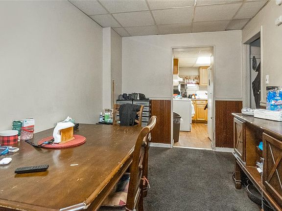 5th image of 944 North St