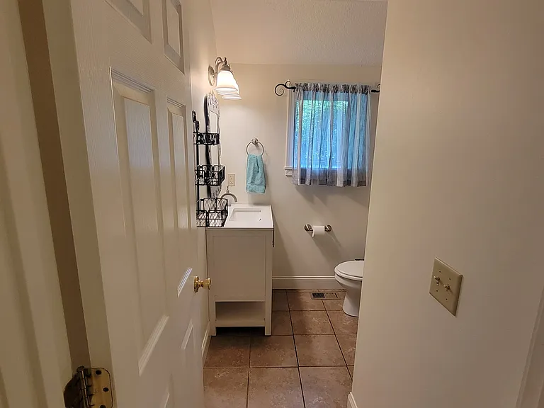 809 S Main St — Photo 12