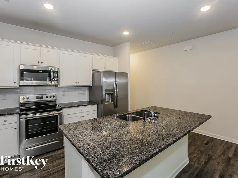 9409 Coddle Ct NW — Photo 6