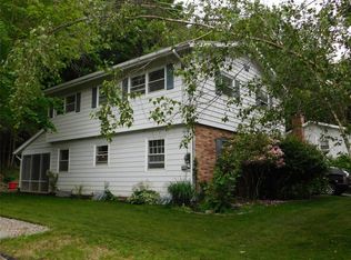 2308 Hemlock Ln, Vestal, NY 13850