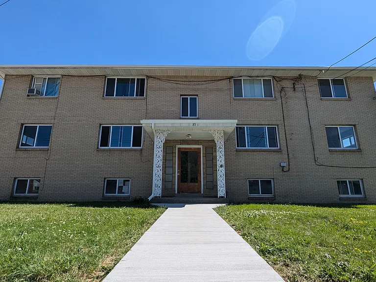 85 Saint Johns Pl #3 — Photo 2