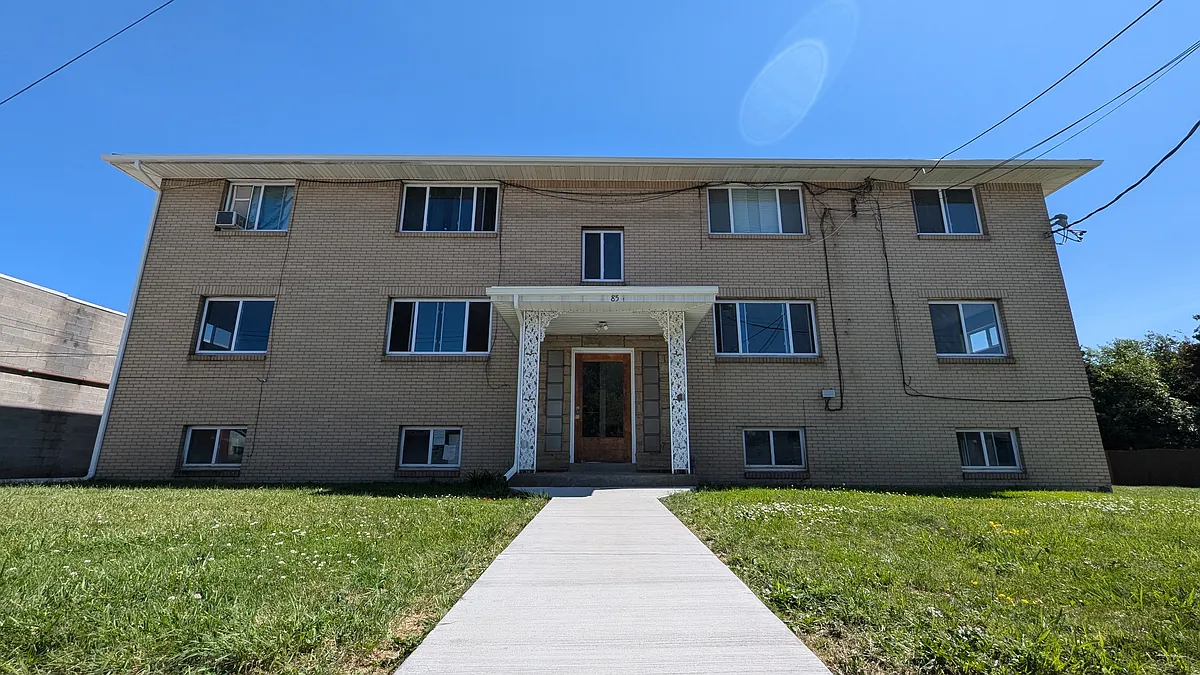 Building Photo - 85 Saint Johns Pl #3