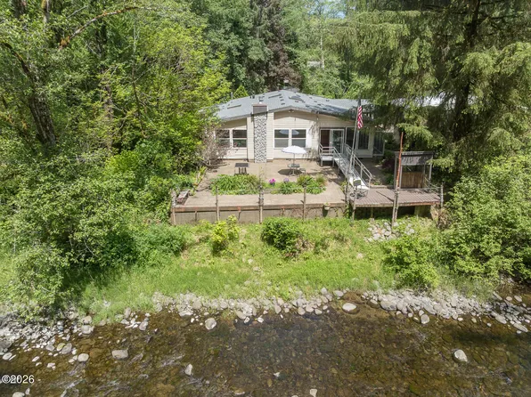 137 N Riverton Ct, Otis, OR 97368