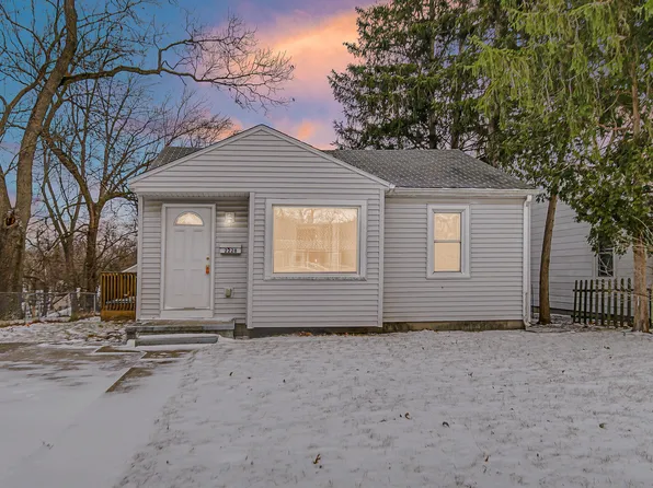 2228 Riverside Dr, Lake Station, IN 46405