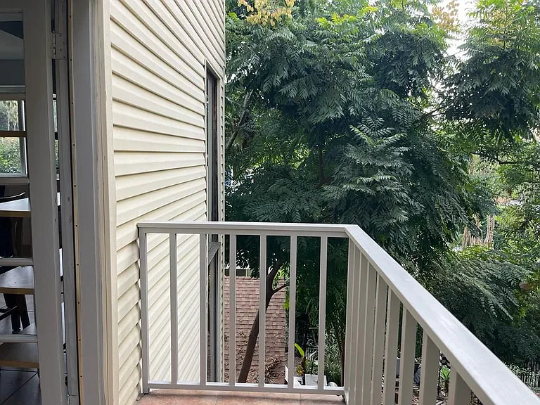 2440 N Gower St #B — Photo 7
