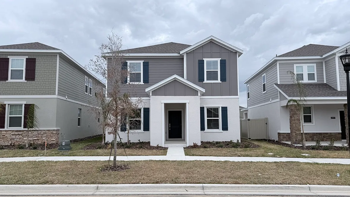 5 bed, 2455 sqft, $2,900 — Photo 1