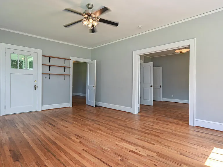 1095 Oconee St — Photo 10