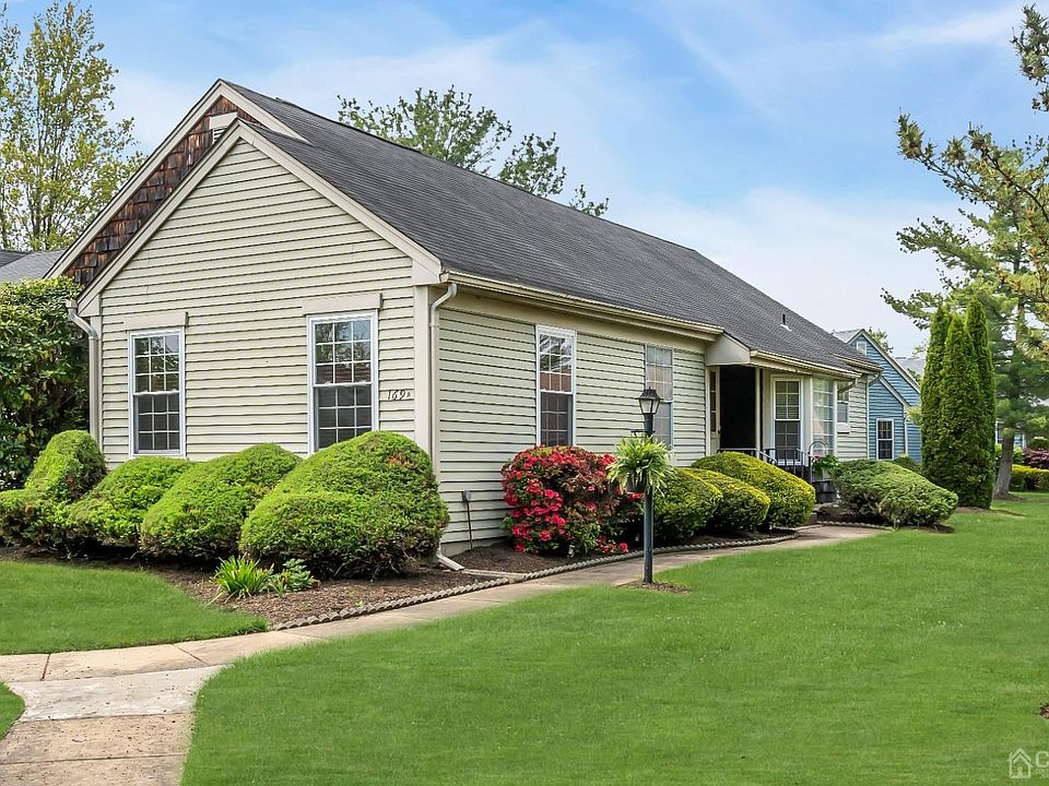 169 Concordia Cir A, Monroe Township, NJ 08831 Zillow