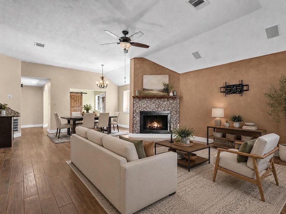1st image of 5010 Deer Point Dr