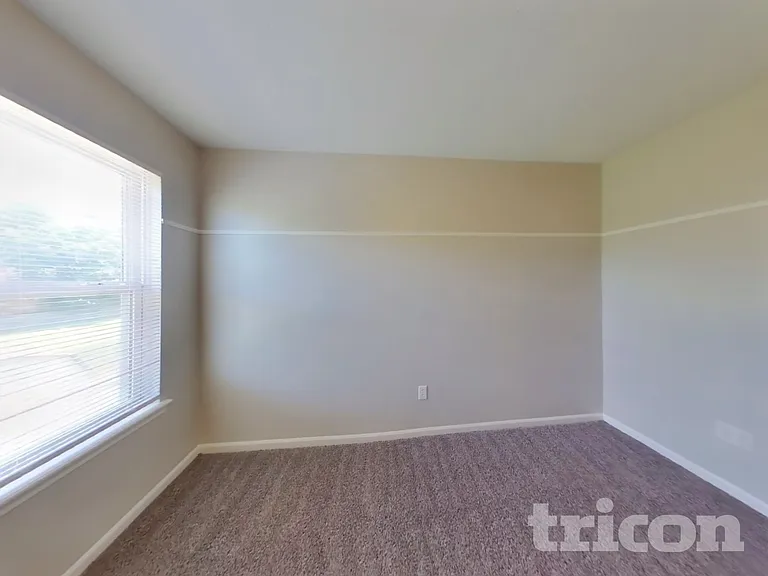 6612 Smithfield Dr — Photo 11