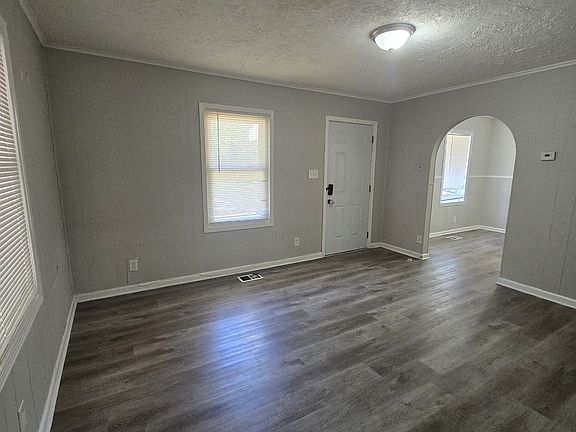 3rd image of 3645 Saturn Dr NW