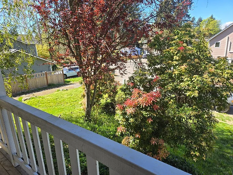 26408 Granny Smith Ln NE — Photo 4