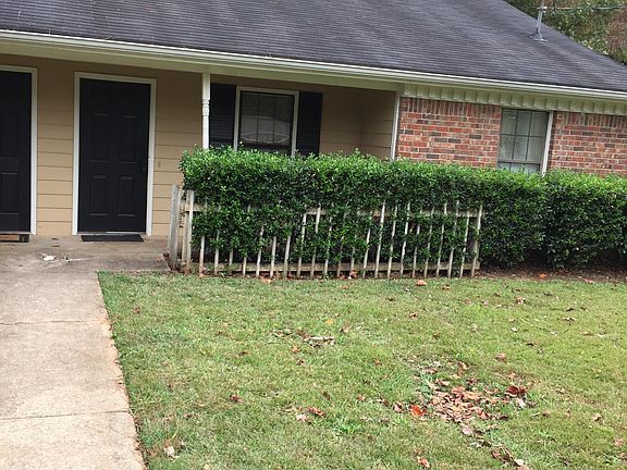 2nd image of 421 Charter Ct