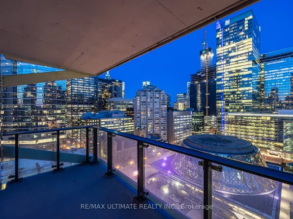 224 King St W #1504, Toronto, ON M5H 0A6