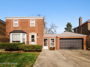 2540 W Jarvis Ave, Chicago, IL