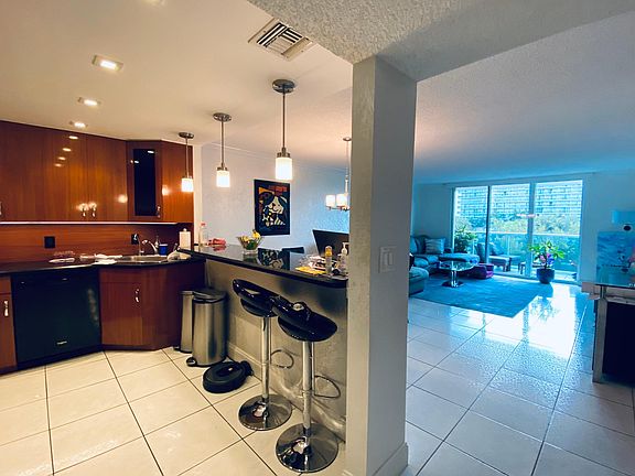 4th image of 3800 S Ocean Dr APT 307