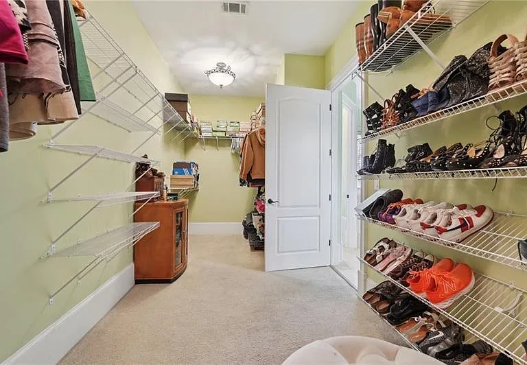 343 Summer Garden Dr — Photo 47