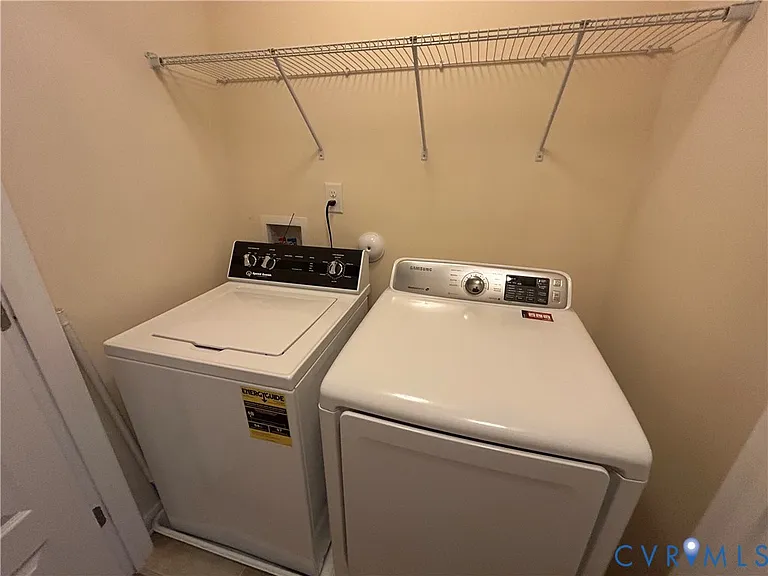 8213 Center Path Ln — Photo 9