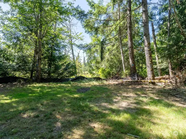 730 E Madrona Boulevard NW, Lakebay, WA 98349