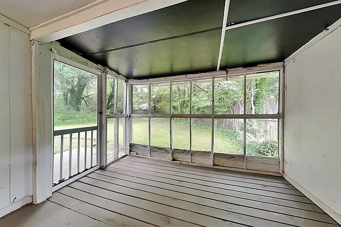 2093 Drake Ct — Photo 19