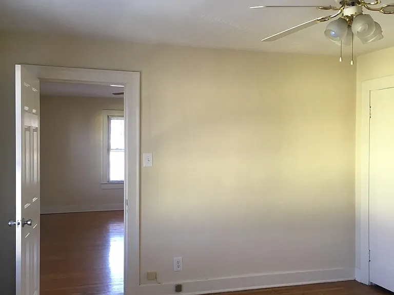 310 Wendover Ave — Photo 8