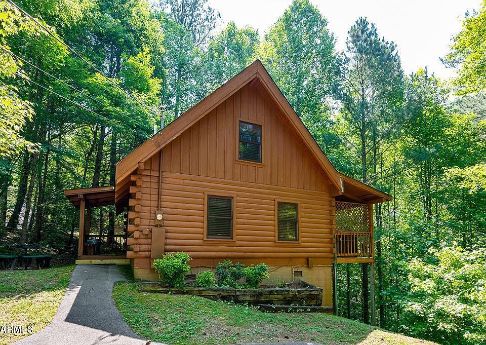 2914 Lightfoot Way, Sevierville, TN 37862 | Zillow