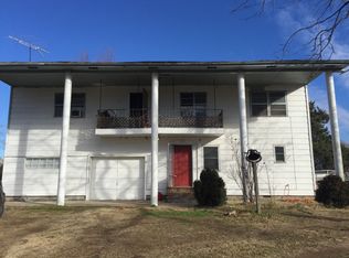 416049 La Vista Dr, Checotah, OK 74426