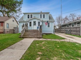 14 Lippincott Rd, Fox Lake, IL 60020